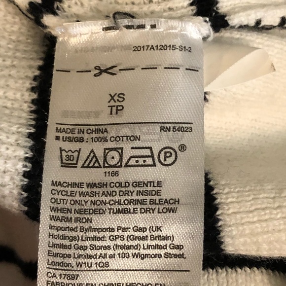 Gap Thermal Striped V Neck Top - Picture 8 of 8